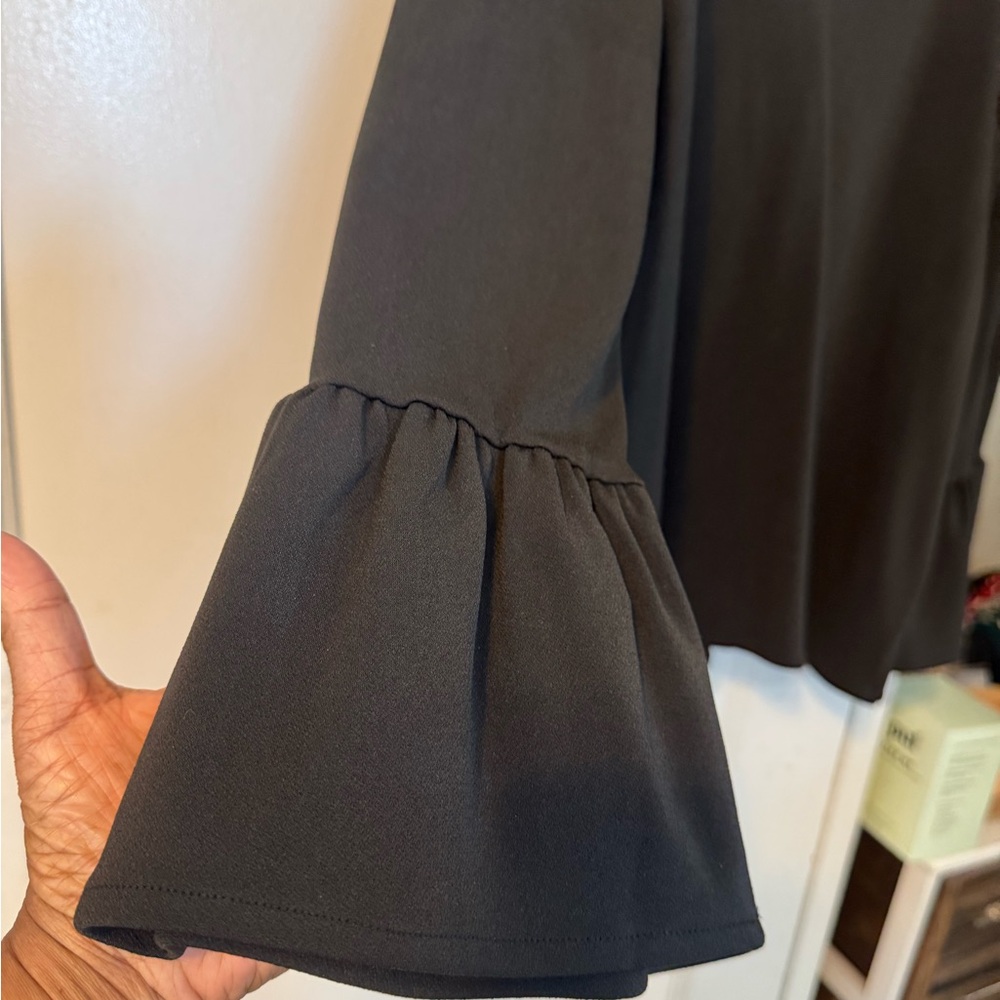 Ann Taylor Black V-Neck Blouse - Picture 3 of 4